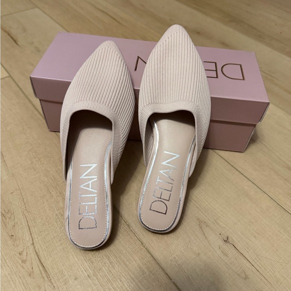Deltan Shoes - Women's Cream Slip-On Shoes